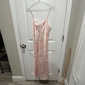 Halston III Vintage Womens Floral Satin Nightgown Pink Size M ILGWU Made in USA